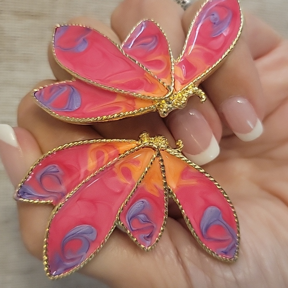 GORGEOUS BUTTERFLY ENAMEL SWIRL EARRINGS
